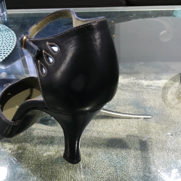 Cole Haan Ankle strap Mary Jane heels sz 7.5 - Picture 7 of 7